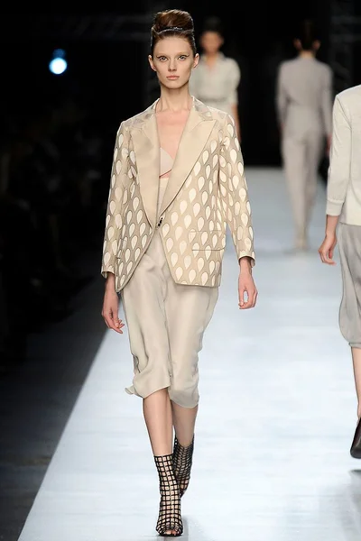 Look 21